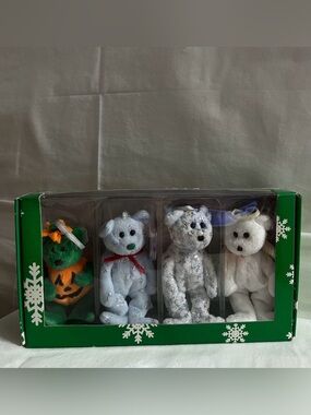Holiday Plush Bear Set - Green, White, Sparkle